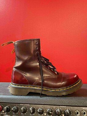 FLAWED Vegan Dr. Martens size 8
